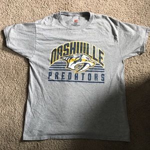 Mens Medium Nashville Predators NHL Gray Tee Shirt